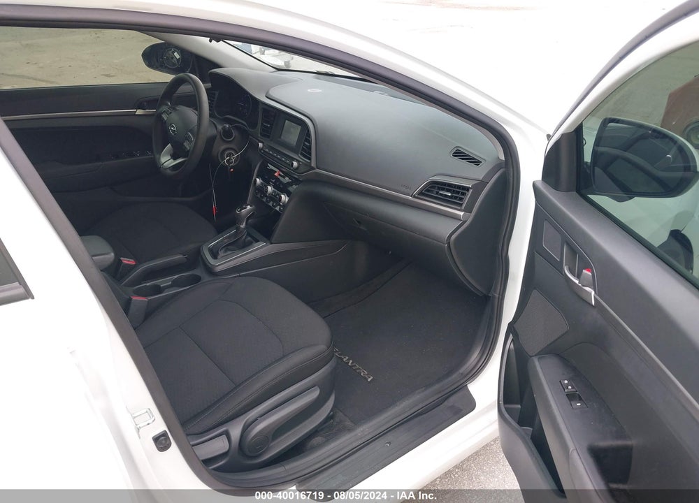2020 HYUNDAI ELANTRA SE VIN: 5NPD74LF3LH590464