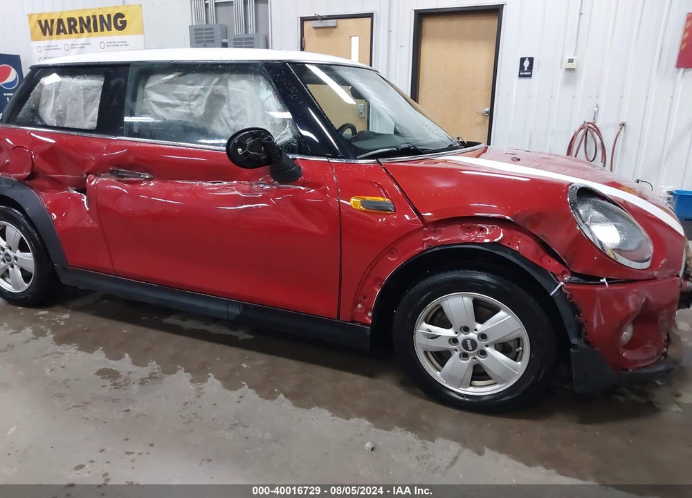 2015 MINI HARDTOP COOPER VIN: WMWXM5C55F3A59589