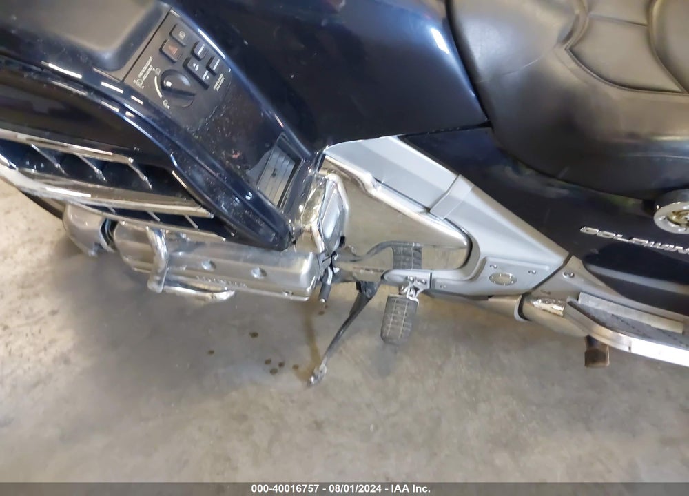 2009 HONDA GL1800 VIN: 1HFSC47H69A802374