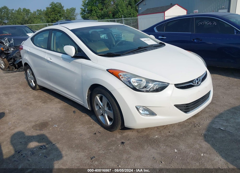 2013 HYUNDAI ELANTRA GLS VIN: 5NPDH4AE5DH392557