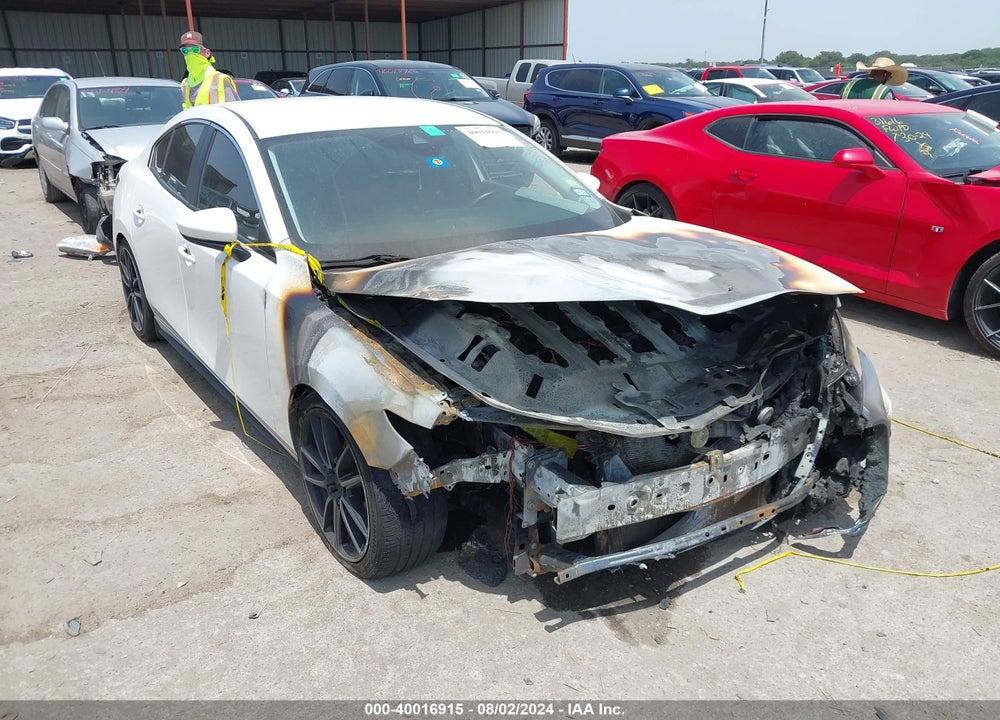 2019 MAZDA 3 PREFERRED PACKAGE VIN: 3MZBPADLXKM105737