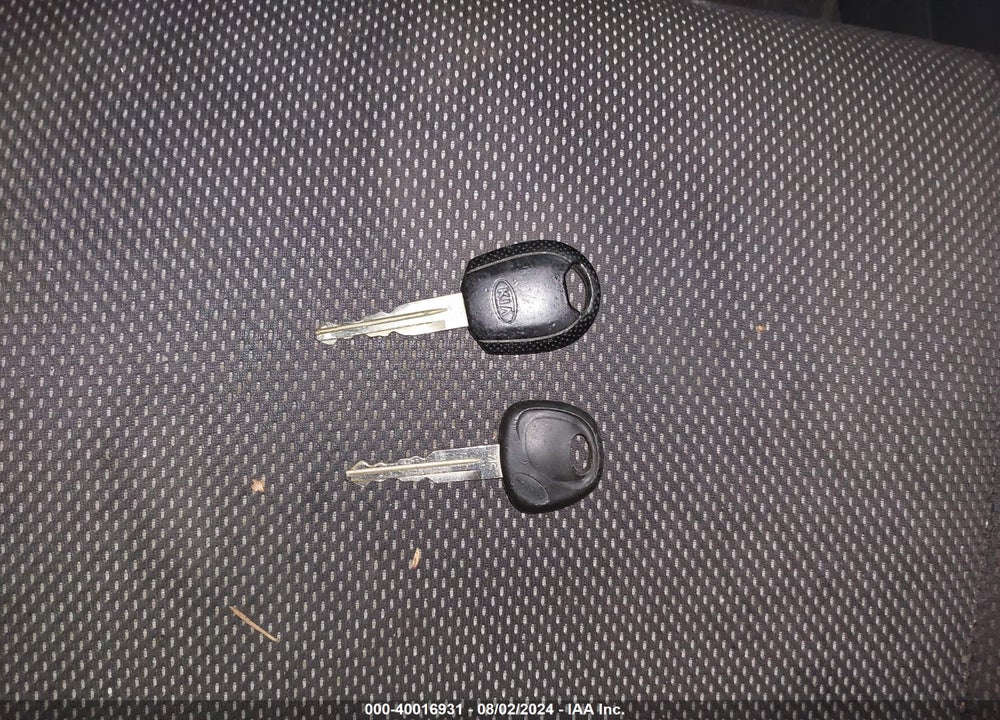 2007 KIA RIO VIN: KNADE123X76269322