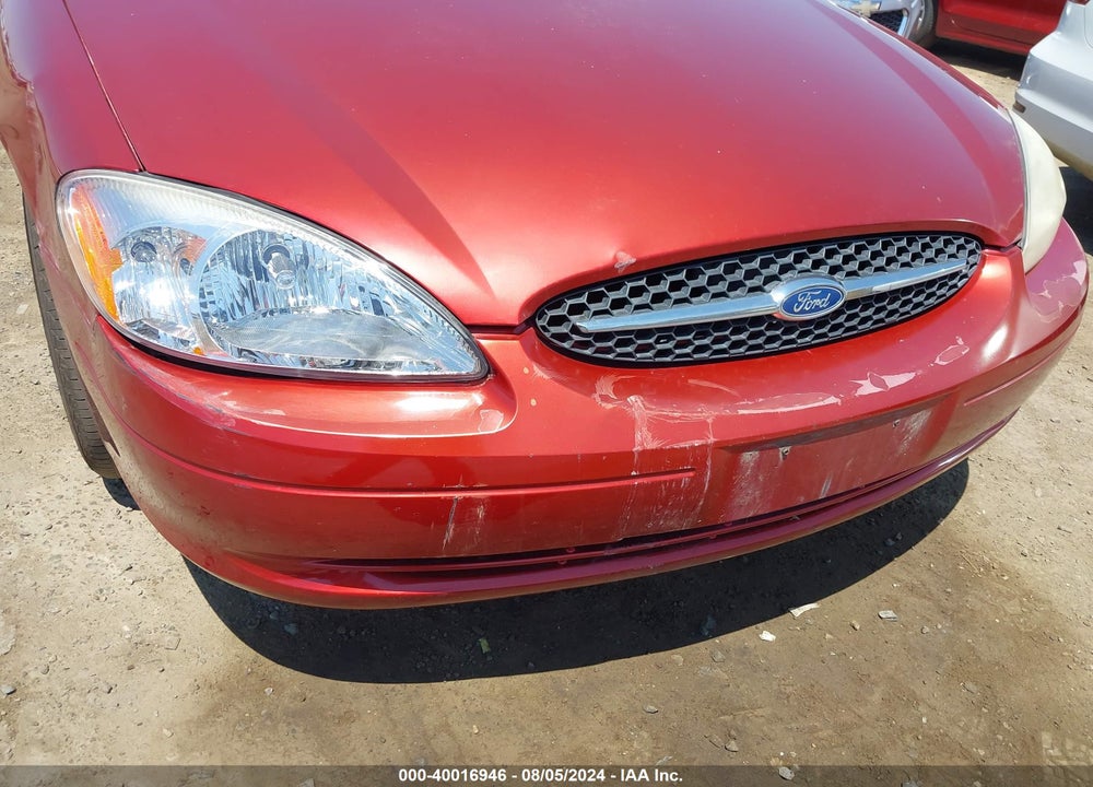 2000 FORD TAURUS SES VIN: 1FAFP55S8YG156342