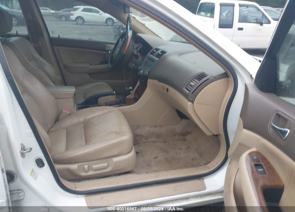 2006 HONDA ACCORD 3.0 EX VIN: 1HGCM66506A055897