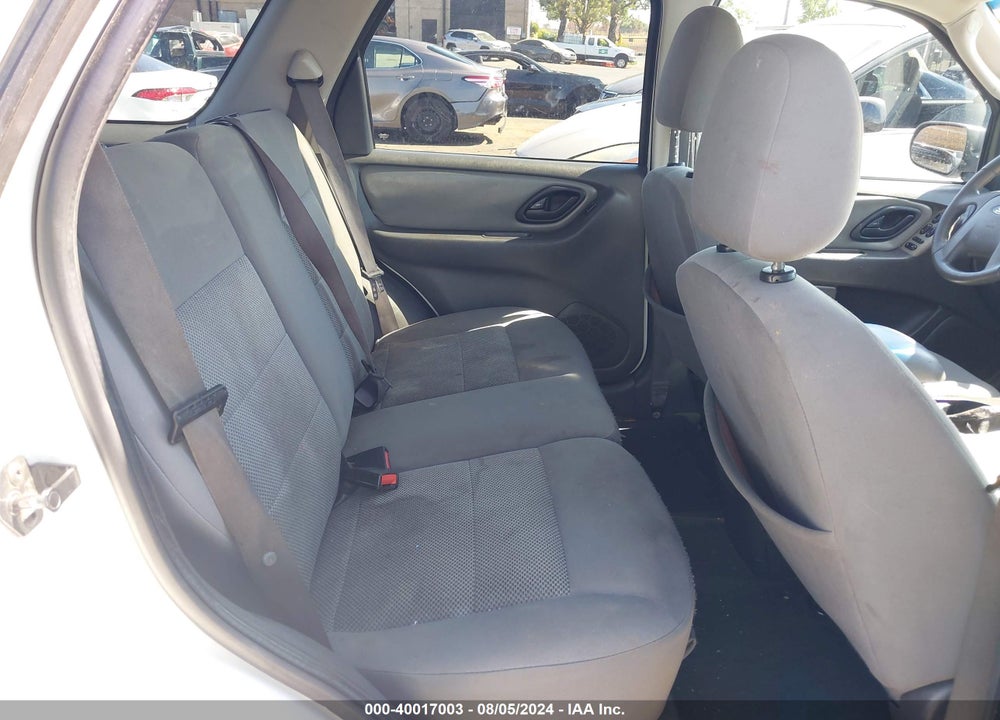 2005 FORD ESCAPE XLT VIN: 1FMYU93115KE22690