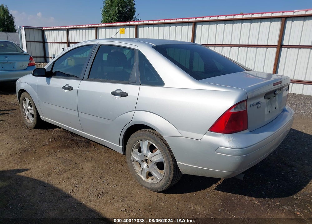 2005 FORD FOCUS ZX4 VIN: 1FAFP34N85W245376