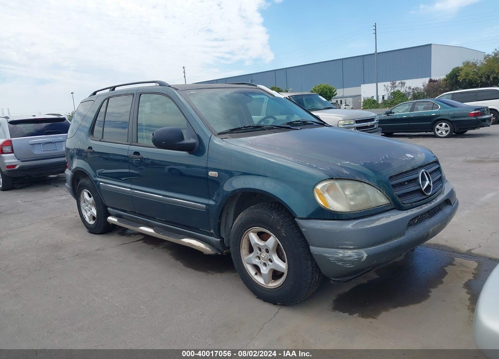 1999 MERCEDES-BENZ ML 320 VIN: 4JGAB54E9XA091240
