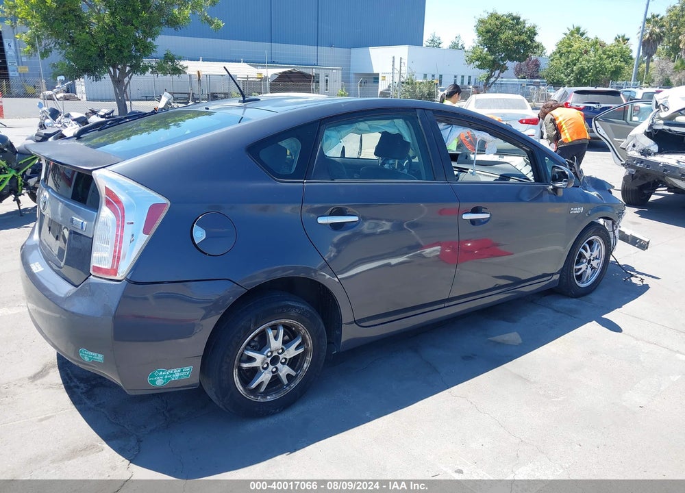 2014 TOYOTA PRIUS PLUG-IN ADVANCED VIN: JTDKN3DP0E3057694
