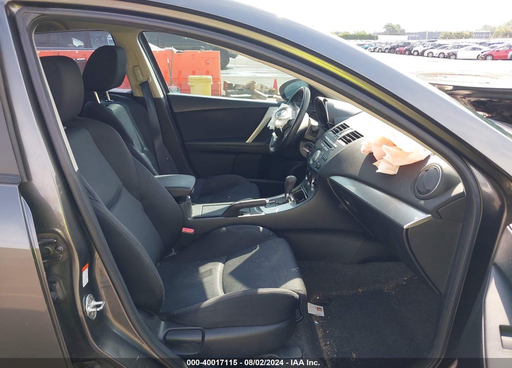 2011 MAZDA 3 S SPORT VIN: JM1BL1K51B1361832