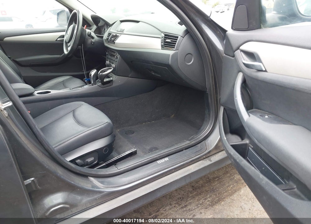 2014 BMW X1 XDRIVE28I VIN: WBAVL1C52EVY16113