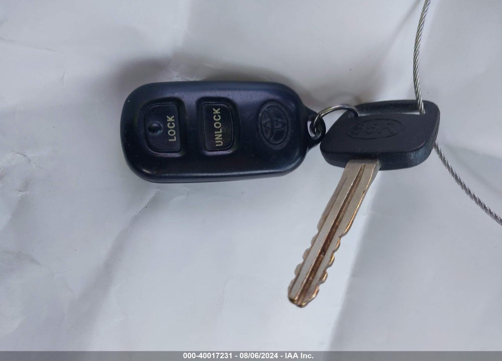2000 TOYOTA CAMRY LE V6 VIN: JT2BF22KXY0251906
