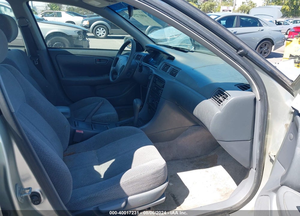 2000 TOYOTA CAMRY LE V6 VIN: JT2BF22KXY0251906