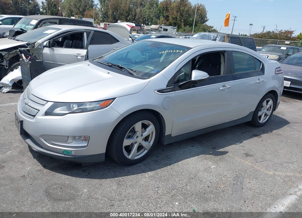 2013 CHEVROLET VOLT VIN: 1G1RE6E40DU143125