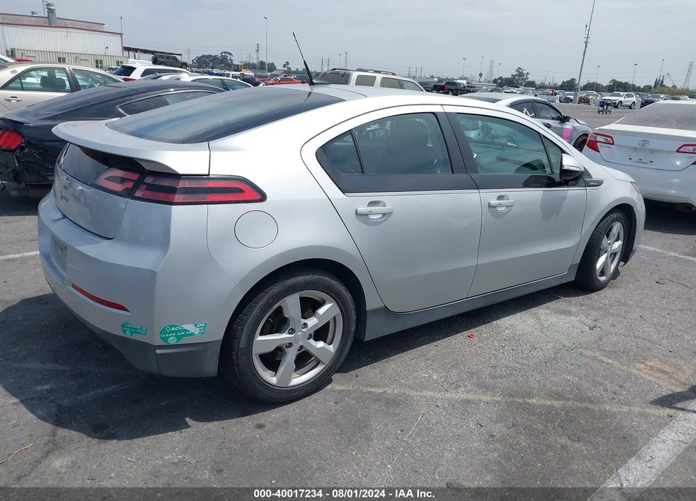 2013 CHEVROLET VOLT VIN: 1G1RE6E40DU143125