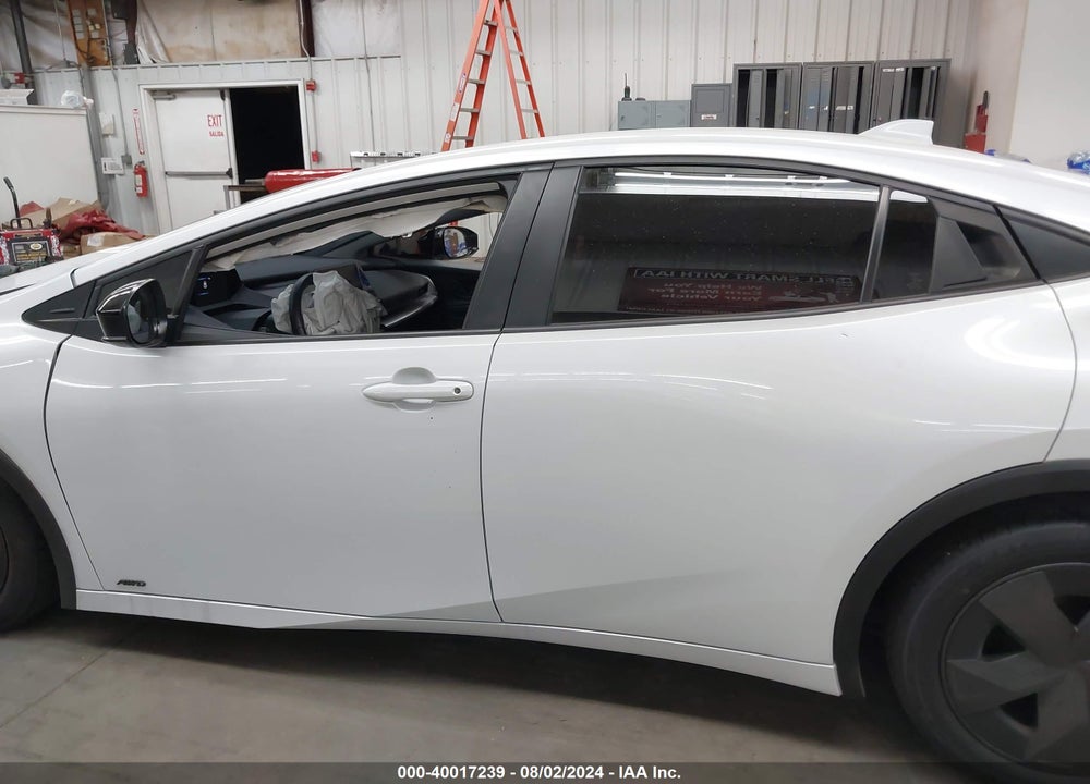 2023 TOYOTA PRIUS LE VIN: JTDADABU8P3002182