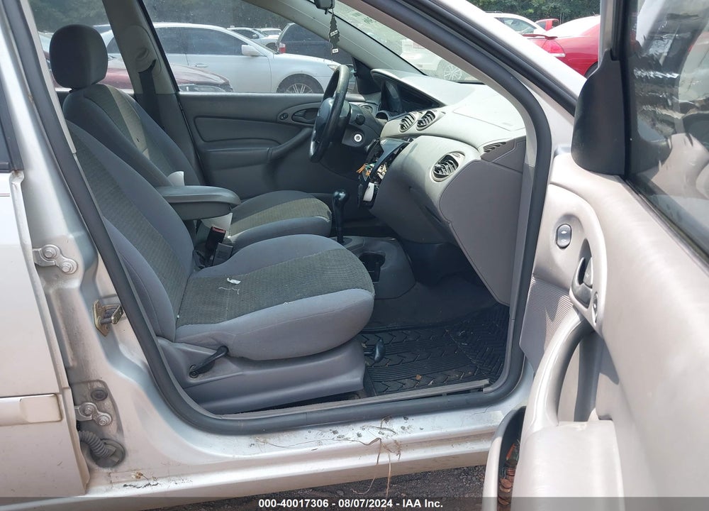 2004 FORD FOCUS SE VIN: 1FAFP34324W193448