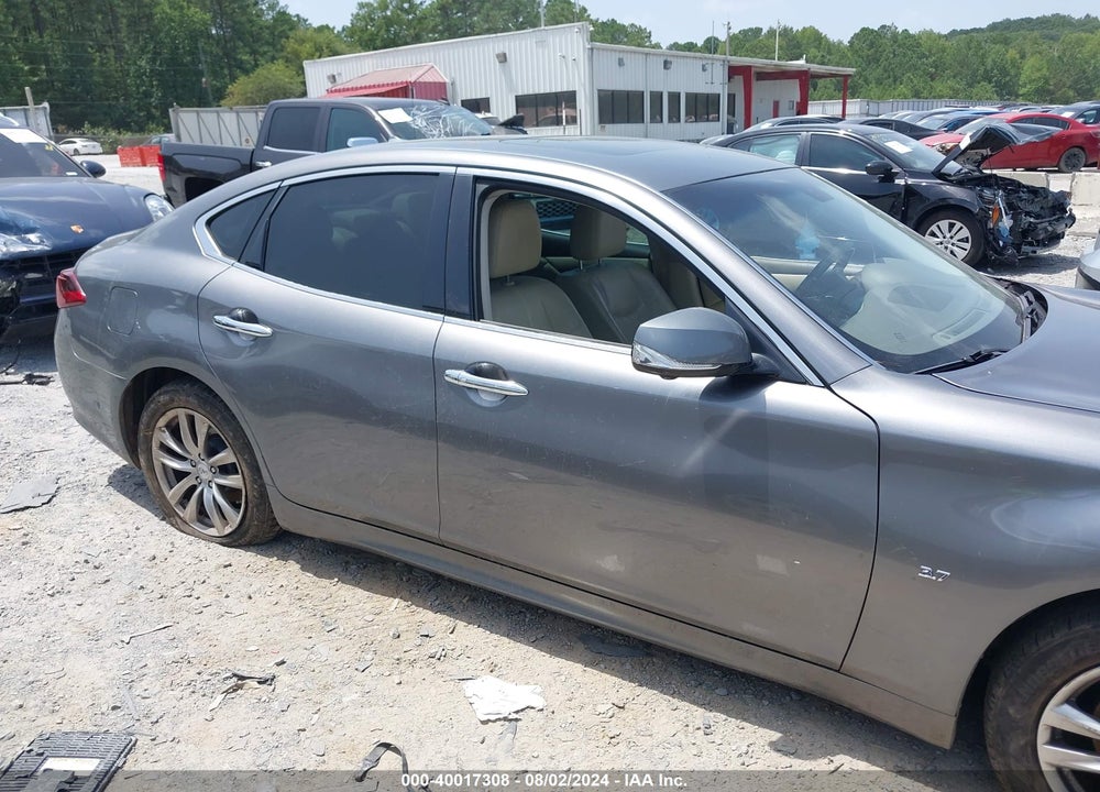 2015 INFINITI Q70 3.7 VIN: JN1BY1AP1FM540321