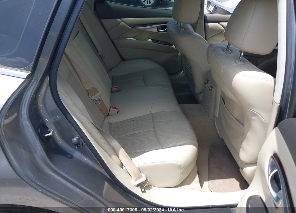 2015 INFINITI Q70 3.7 VIN: JN1BY1AP1FM540321