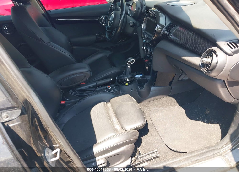 2017 MINI HARDTOP COOPER S VIN: WMWXU3C51H2D32900