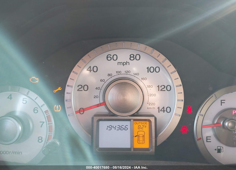 2010 HONDA PILOT EX-L VIN: 5FNYF3H55AB005040