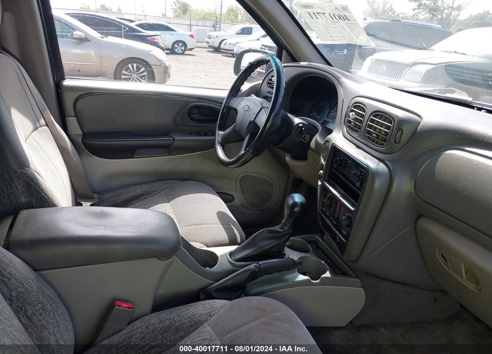 2003 CHEVROLET TRAILBLAZER LS VIN: 1GNDS13S332167760