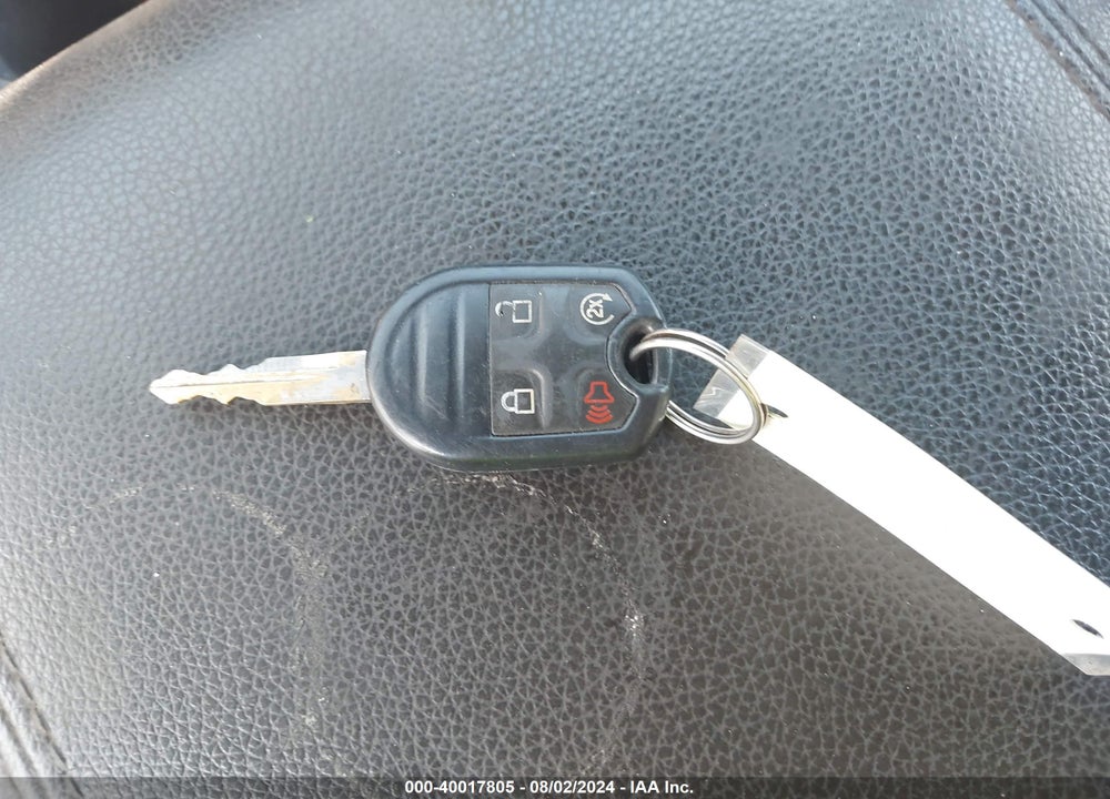 2011 FORD F-350 LARIAT VIN: 1FT7W3B62BEB68504