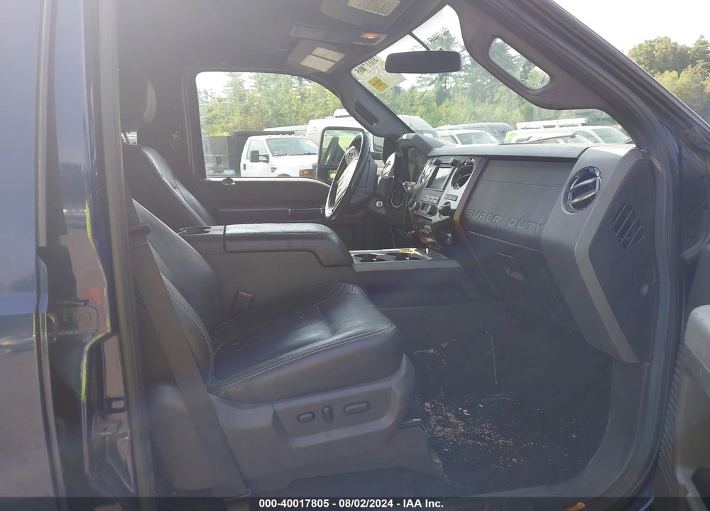 2011 FORD F-350 LARIAT VIN: 1FT7W3B62BEB68504