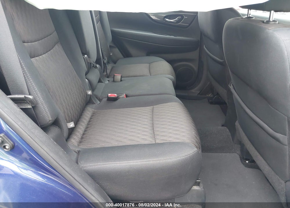 2017 NISSAN ROGUE VIN: 5N1AT2MV0HC812580