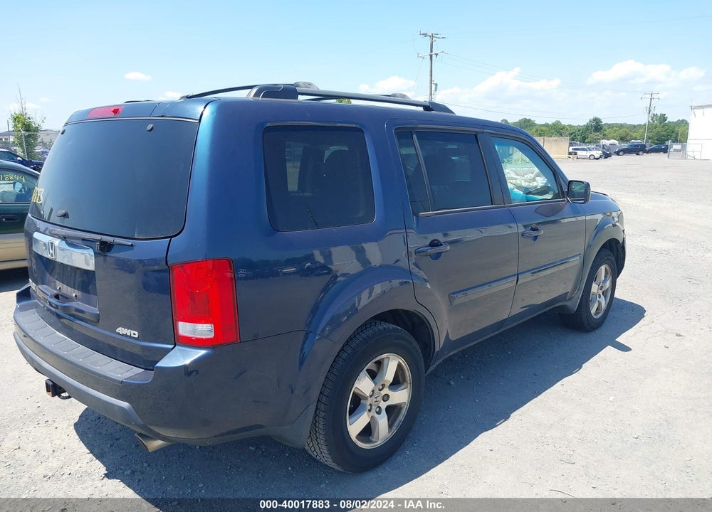 2011 HONDA PILOT EX VIN: 5FNYF4H47BB032089