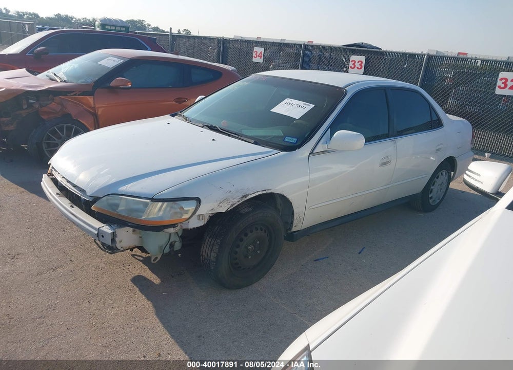 2001 HONDA ACCORD 2.3 LX VIN: JHMCG56491C016227