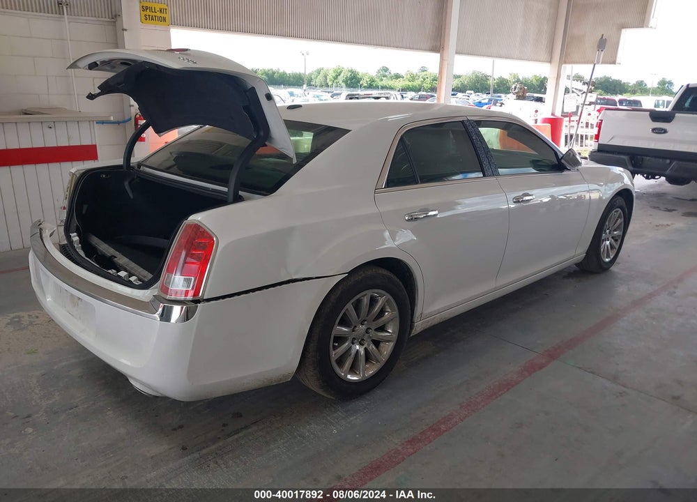 2011 CHRYSLER 300 VIN: 2C3CA5CG2BH592391