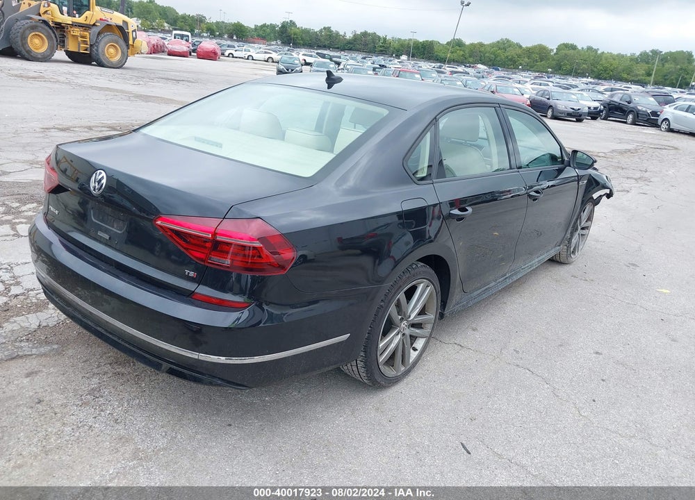 2018 VOLKSWAGEN PASSAT 2.0T R-LINE/2.0T S VIN: 1VWAA7A32JC035140