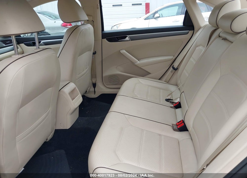 2018 VOLKSWAGEN PASSAT 2.0T R-LINE/2.0T S VIN: 1VWAA7A32JC035140