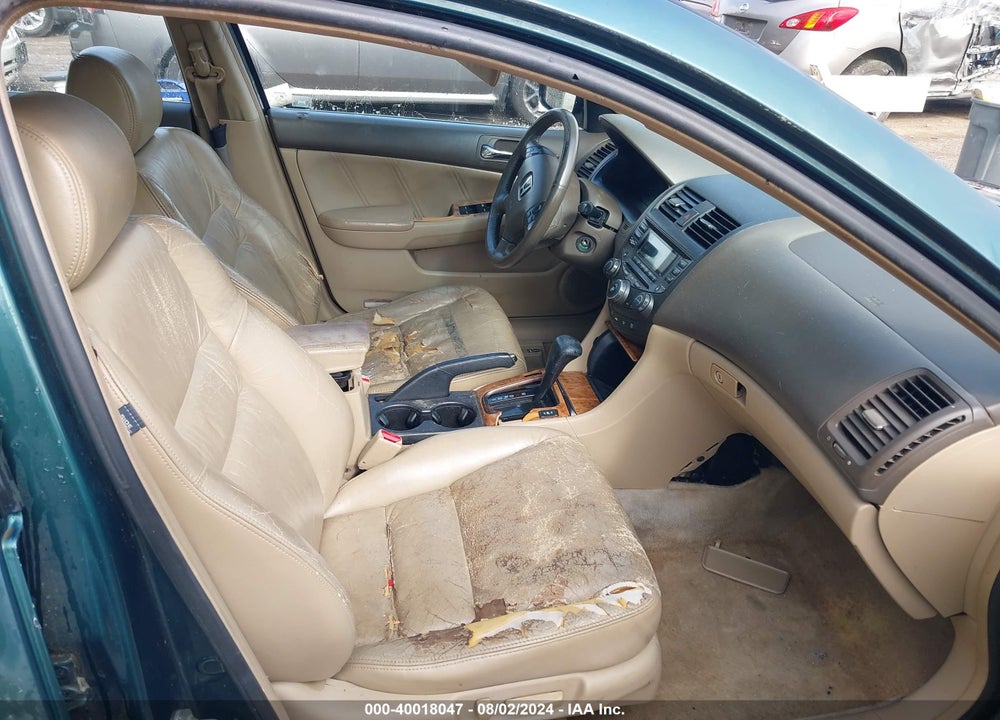 2003 HONDA ACCORD 3.0 EX VIN: 1HGCM665X3A070452