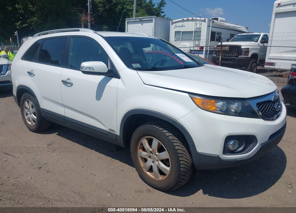 2012 KIA SORENTO LX VIN: 5XYKTCA6XCG213069