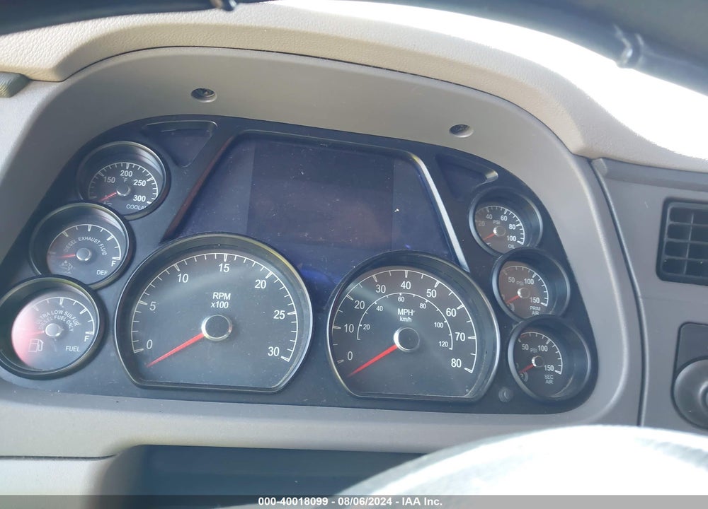 2015 PETERBILT 579 VIN: 1XPBD49X6FD289907