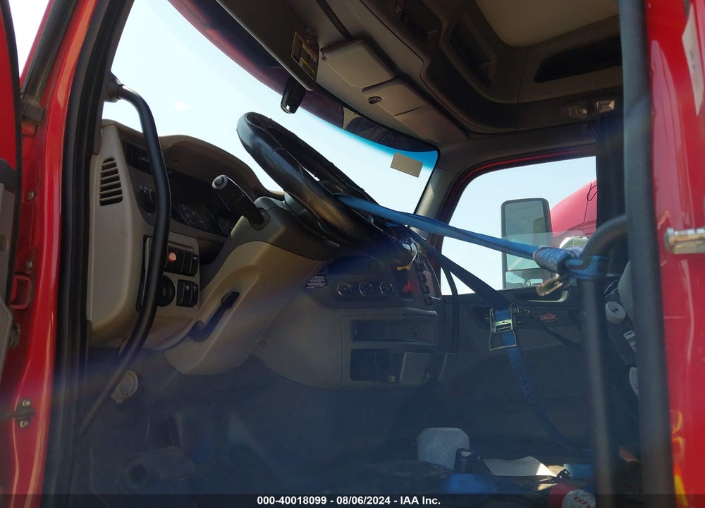 2015 PETERBILT 579 VIN: 1XPBD49X6FD289907