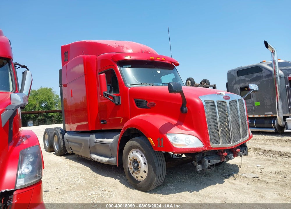 2015 PETERBILT 579 VIN: 1XPBD49X6FD289907