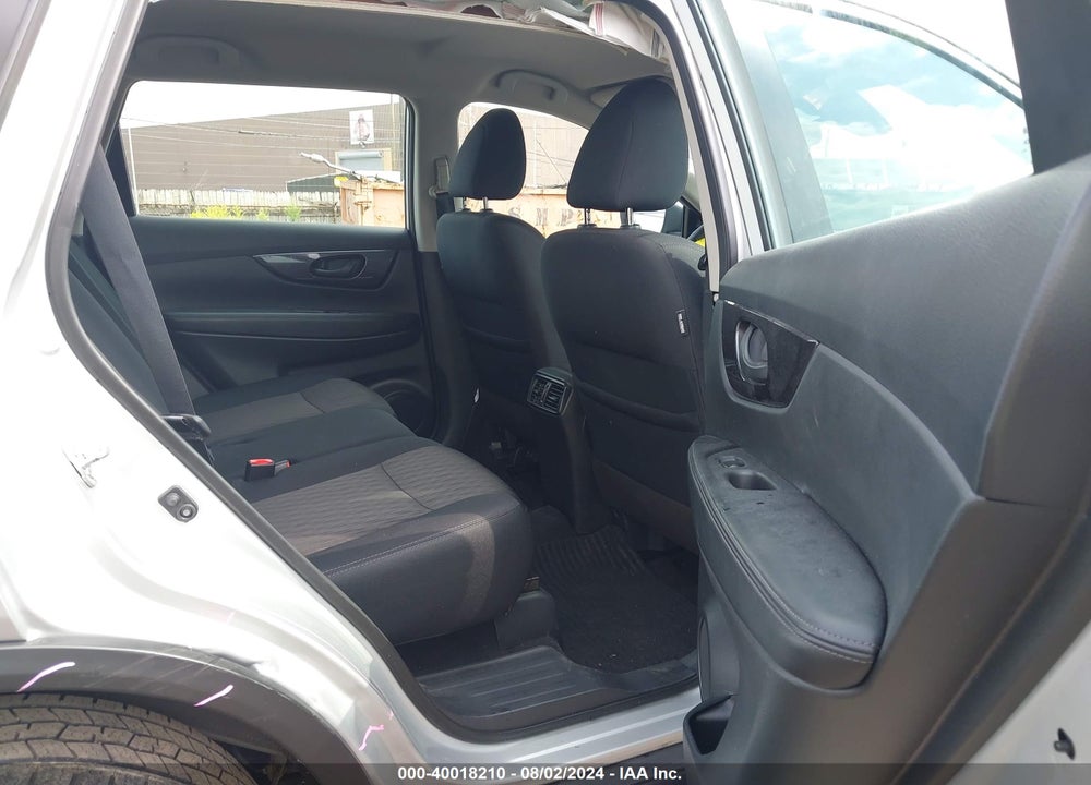 2019 NISSAN ROGUE S VIN: 5N1AT2MV9KC828672