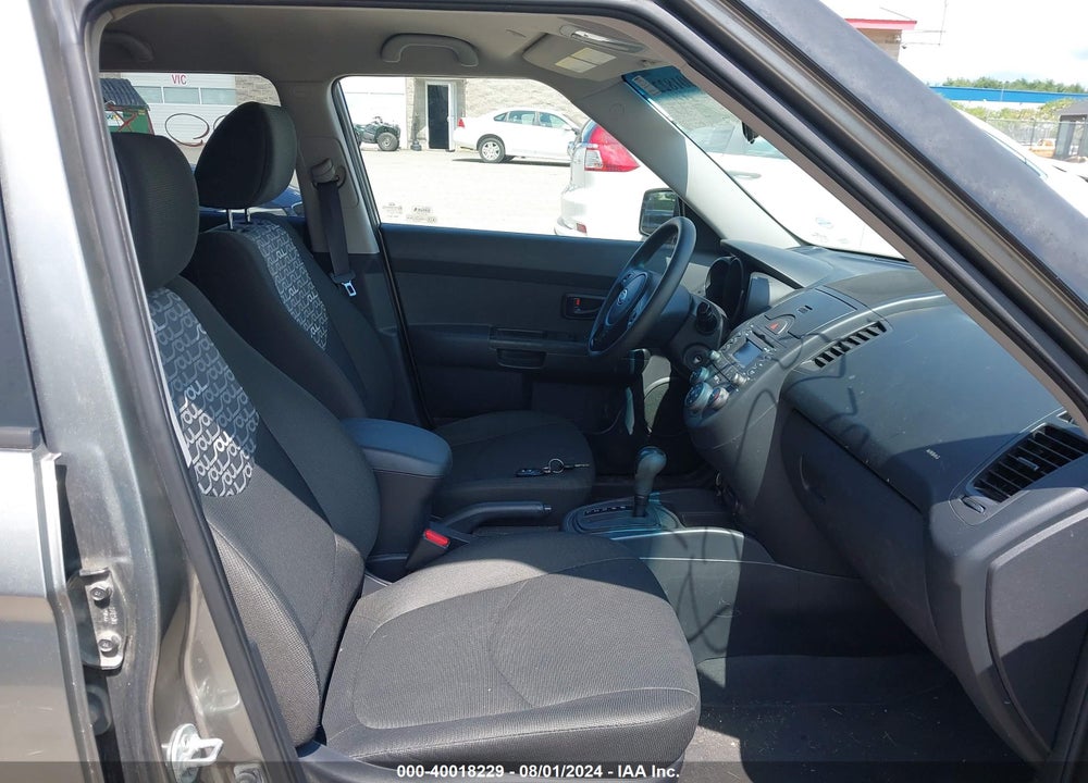 2010 KIA SOUL VIN: KNDJT2A25A7049811