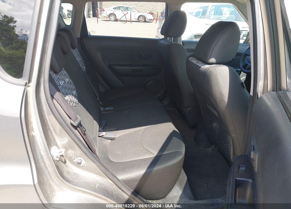 2010 KIA SOUL VIN: KNDJT2A25A7049811