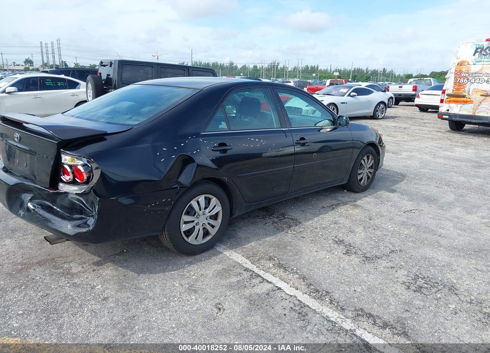 2005 TOYOTA CAMRY SE VIN: 4T1BE30K55U417977