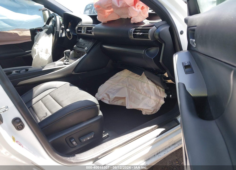 2016 LEXUS IS 350 VIN: JTHBE1D29G5028242
