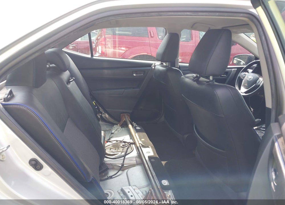2018 TOYOTA COROLLA SE VIN: 2T1BURHE7JC043260