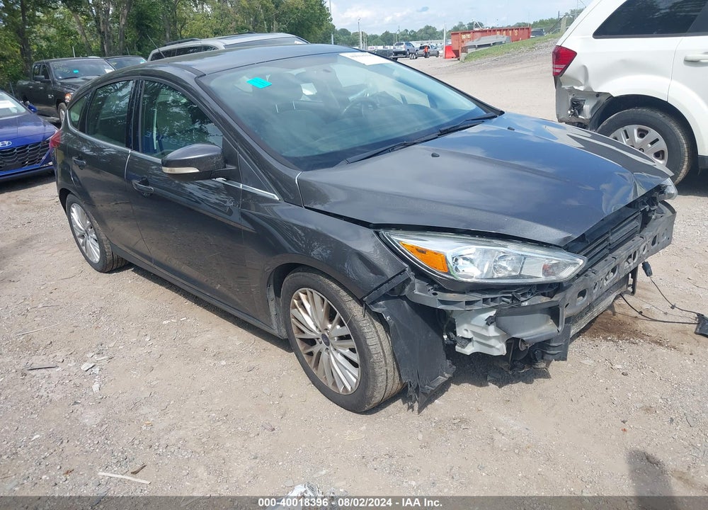 2016 FORD FOCUS TITANIUM VIN: 1FADP3N26GL299338