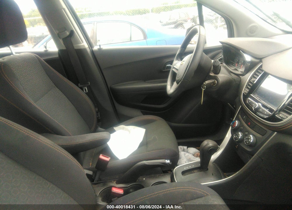 2017 CHEVROLET TRAX LS VIN: 3GNCJKSB6HL239594