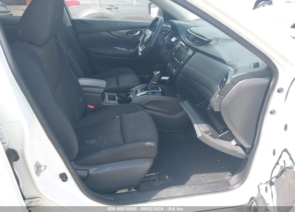 2018 NISSAN ROGUE SV VIN: KNMAT2MV0JP533116