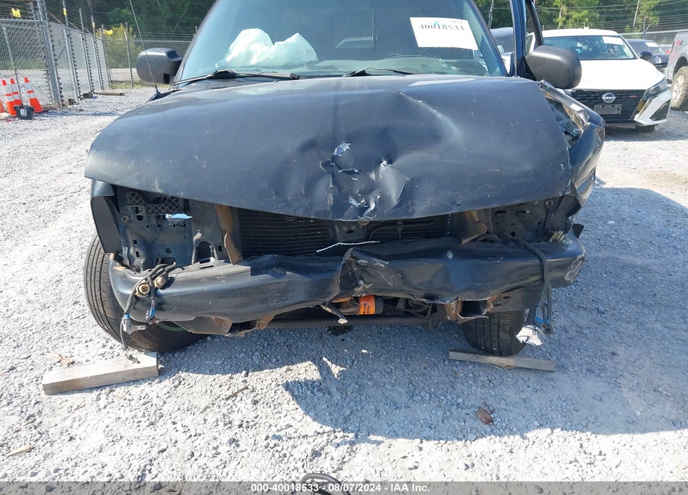 2002 CHEVROLET S-10 LS VIN: 1GCDT13W12K225114