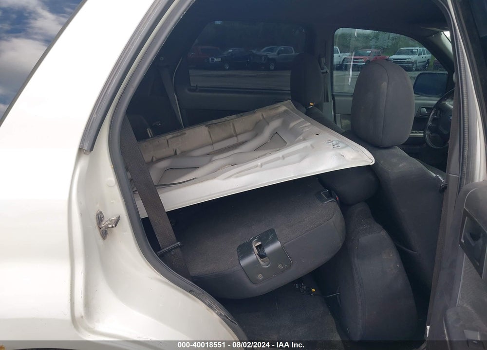 2009 FORD ESCAPE XLT VIN: 1FMCU93G59KA82027