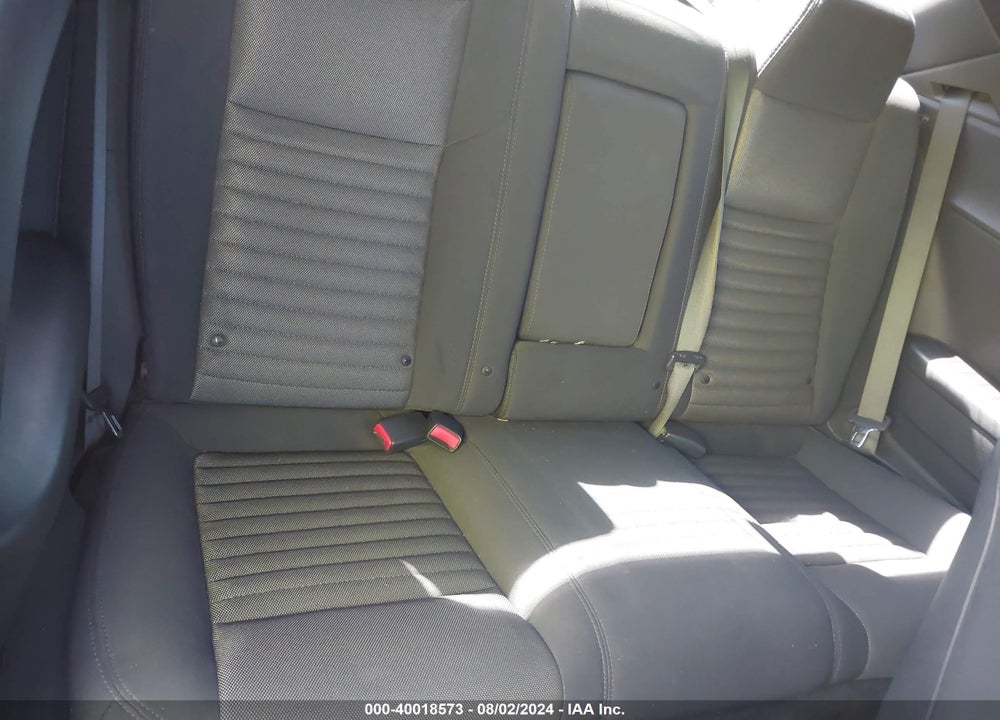 2011 DODGE CHALLENGER VIN: 2B3CJ4DG7BH535142